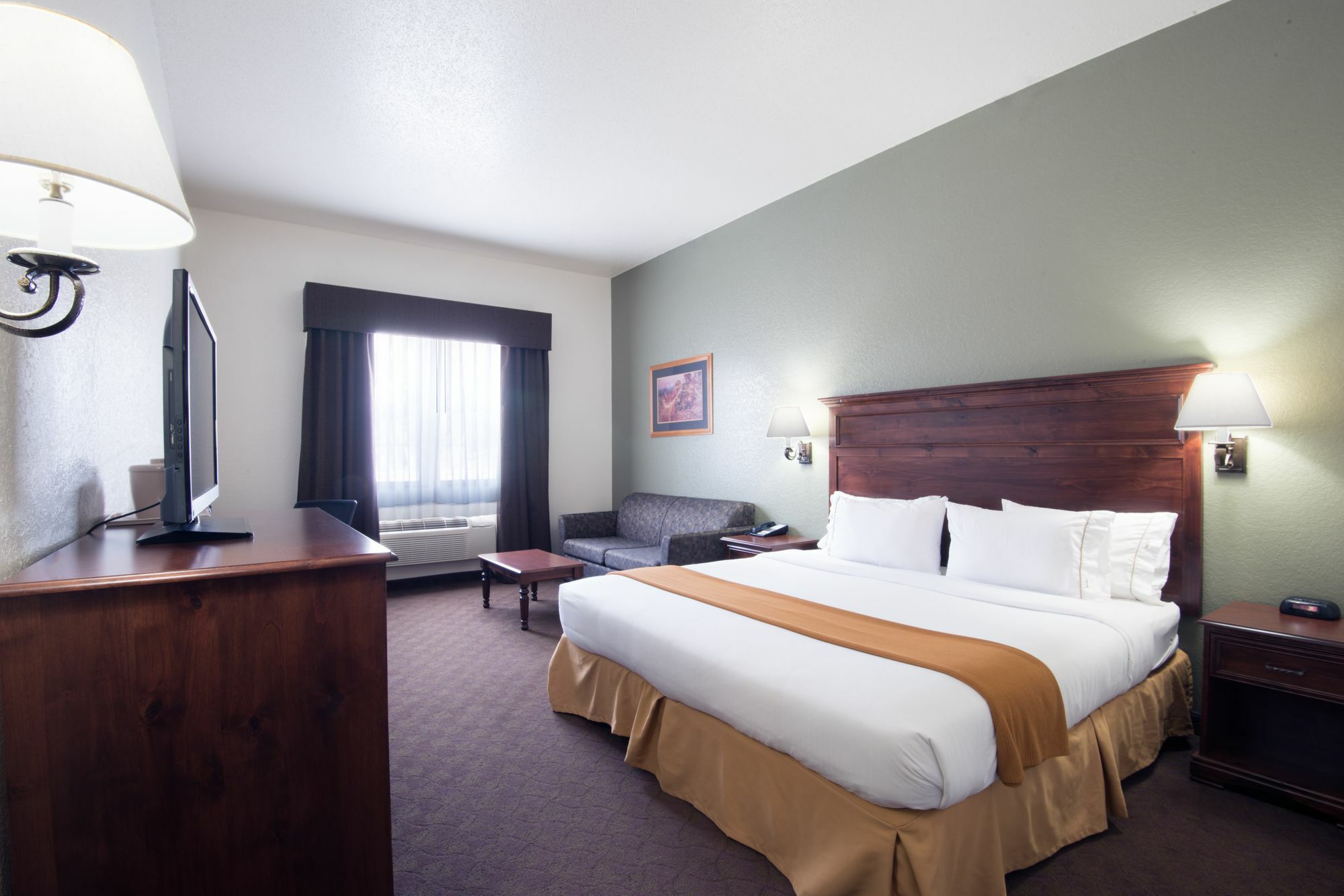 Comfort & Mt Rushmore Hotel